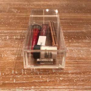 Acrylic makeup organizer